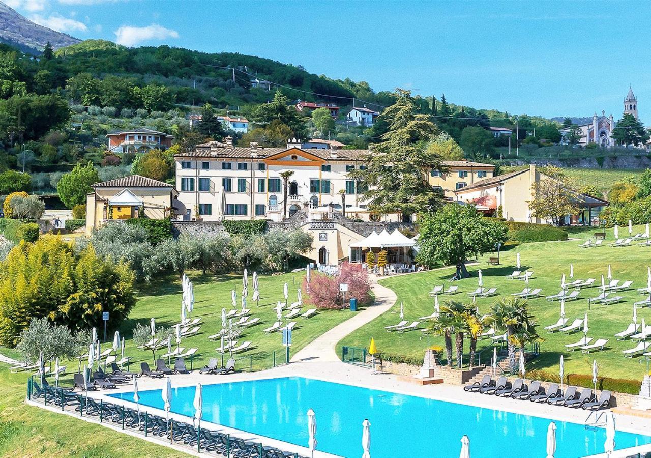 Hotel Villa Cariola Caprino Veronese Bagian luar foto
