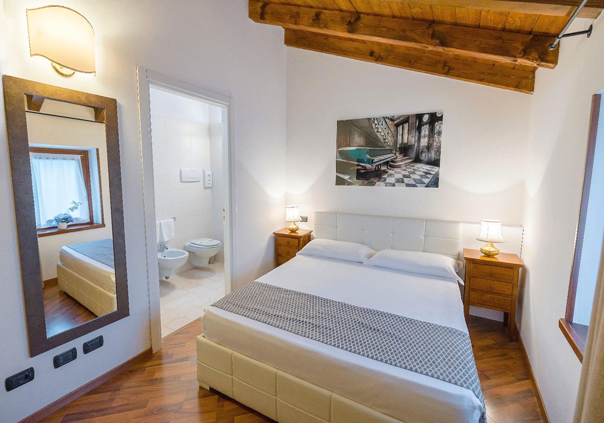 Hotel Villa Cariola Caprino Veronese Bagian luar foto