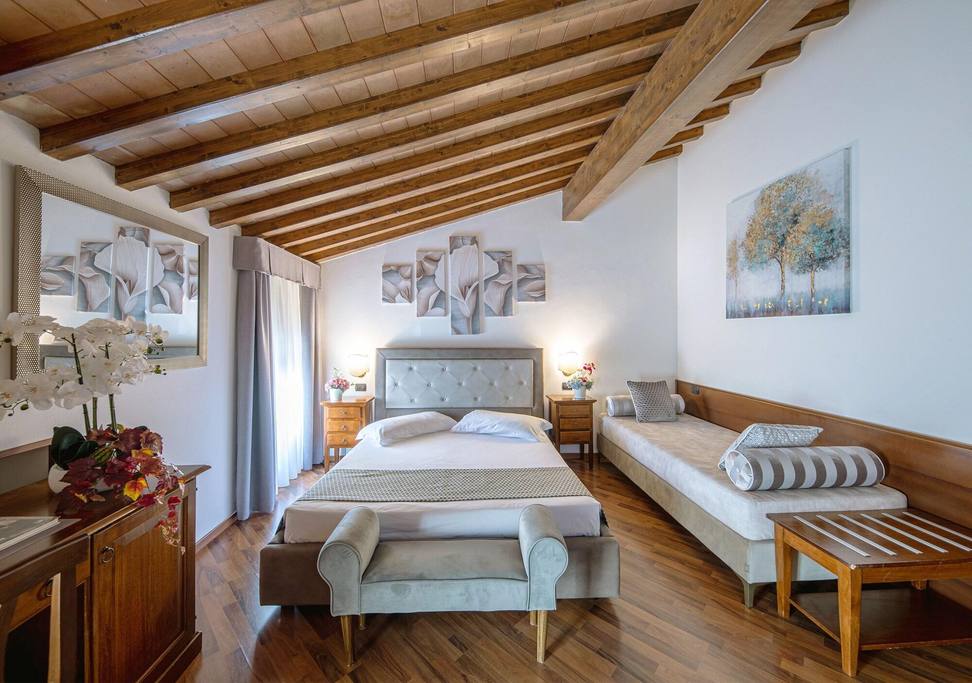 Hotel Villa Cariola Caprino Veronese Bagian luar foto