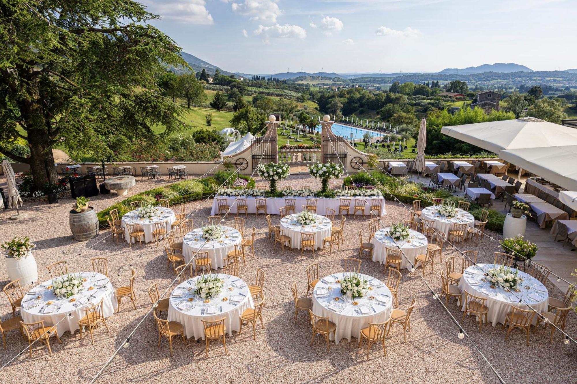 Hotel Villa Cariola Caprino Veronese Bagian luar foto