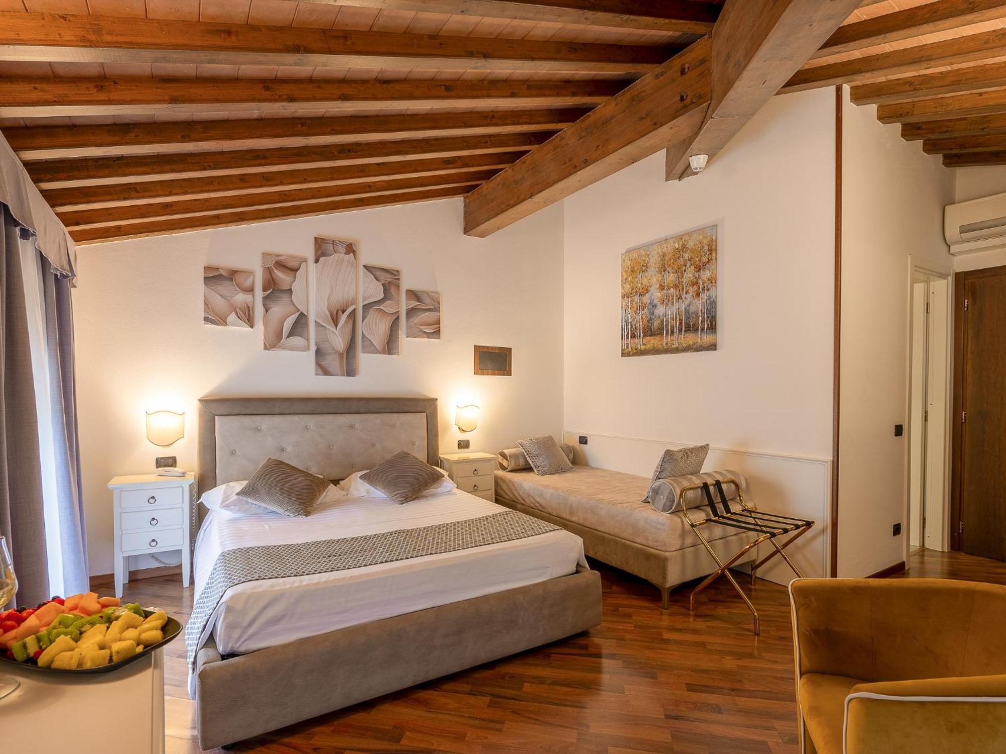 Hotel Villa Cariola Caprino Veronese Bagian luar foto