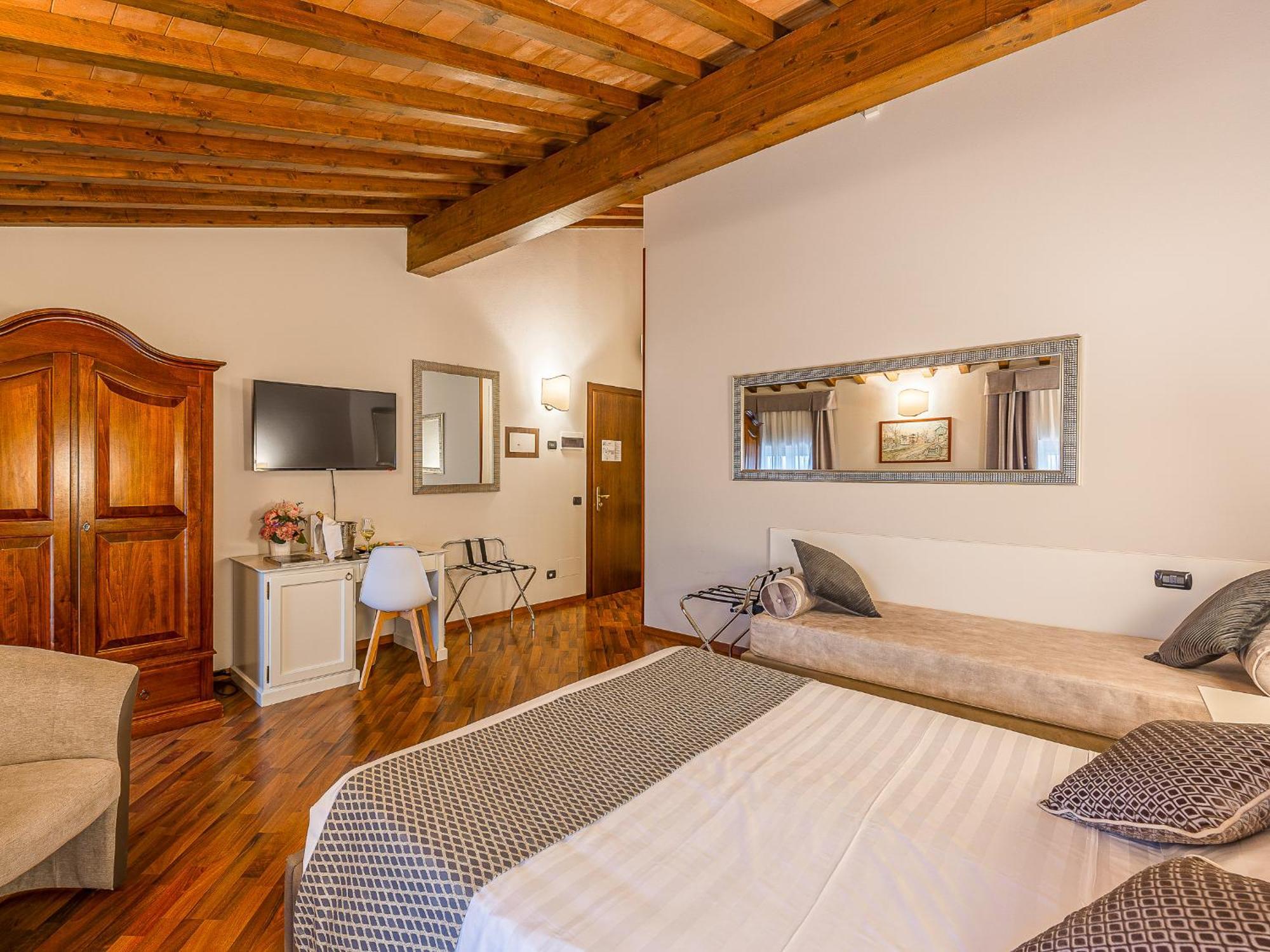Hotel Villa Cariola Caprino Veronese Bagian luar foto